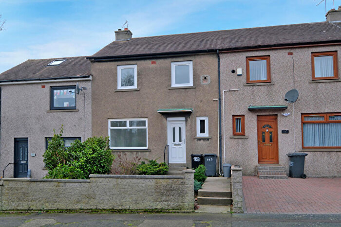 2 Bedroom Terraced House For Sale In Cairnwell Drive, Mastrick, Aberdeen, AB16