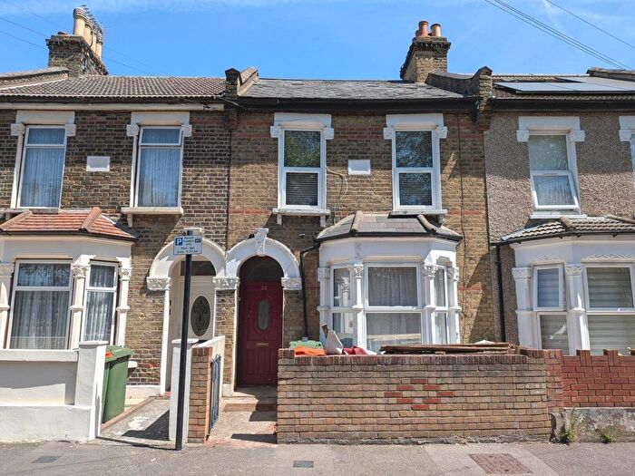 3 Bedroom Terraced House To Rent In Grangewood Street, London, E6