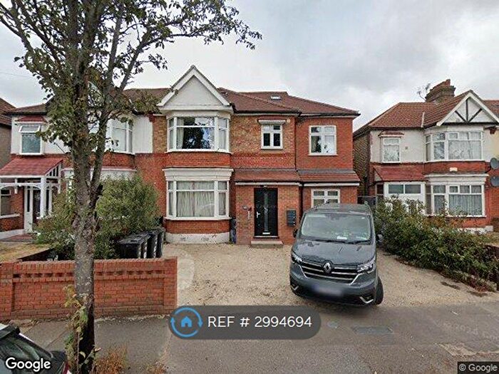 1 Bedroom Flat To Rent In Wanstead Lane, Ilford, IG1
