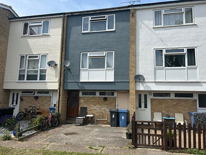 3 Bedroom Town House To Rent In Ansell Close, Hadleigh, Ipswich, Suffolk, IP7