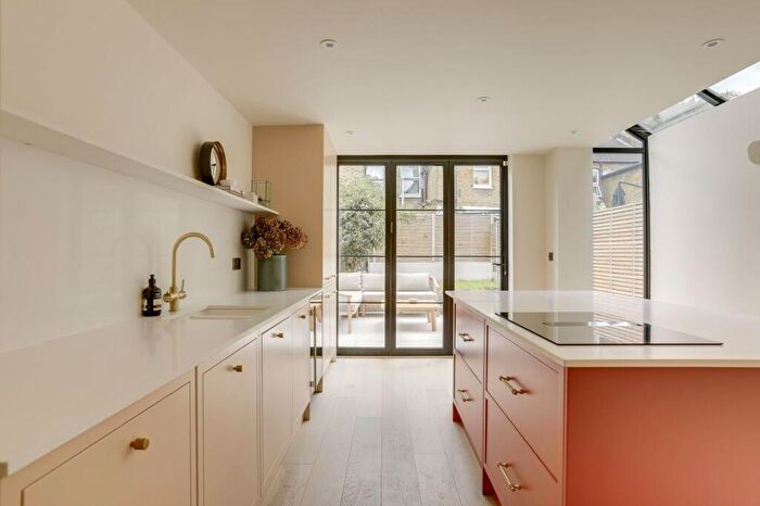 3 Bedroom Terraced House For Sale In Leahurst Road, Hither Green, SE13