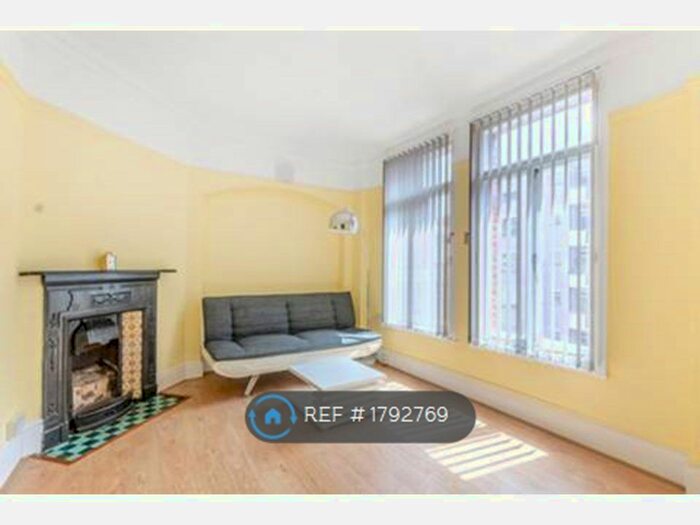 1 Bedroom Flat To Rent In Kingsway Mansions, London, WC1R