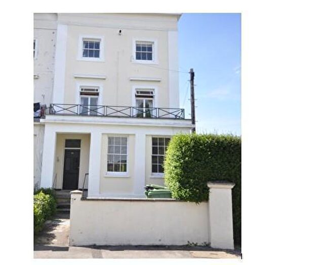2 Bedroom Flat To Rent In Grosvenor Street, Cheltenham, GL52