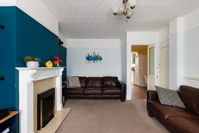 3 Bedroom Terraced House For Sale In Headley Walk, Headley Park, BS13