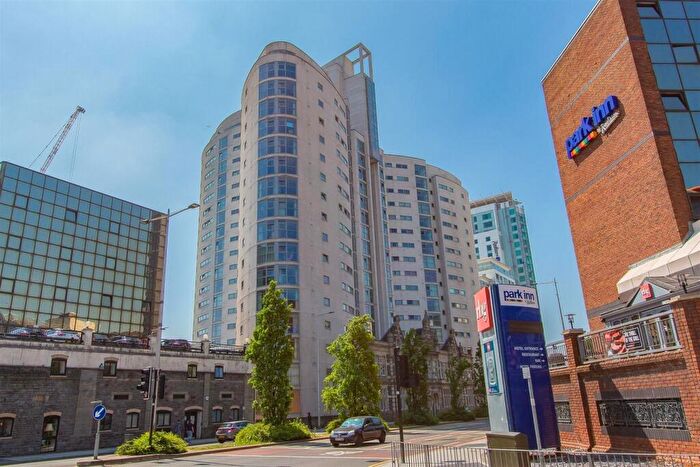 2 Bedroom Apartment To Rent In Altolusso, Bute Terrace, Cardiff, CF10