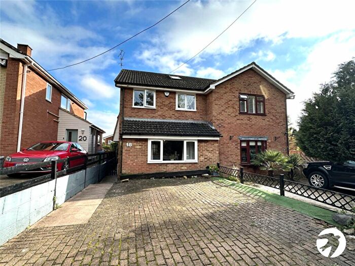 4 Bedroom Semi-Detached House To Rent In Top Dartford Road, Hextable, Swanley, Kent, BR8