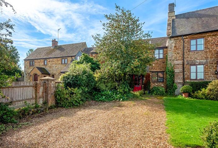 2 Bedroom Cottage For Sale In The Square, Epwell, Banbury, OX15