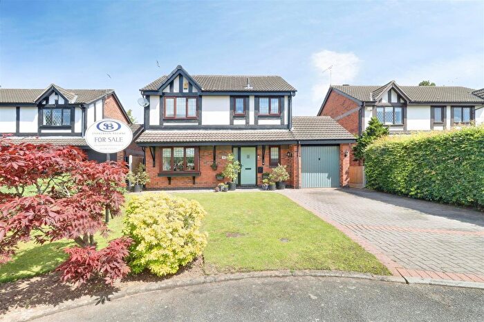 4 Bedroom Detached House For Sale In Oakhurst Drive, Crewe, CW2