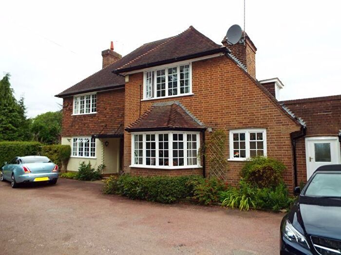 6 Bedroom Property For Sale In Rednal Road, Birmingham, B38