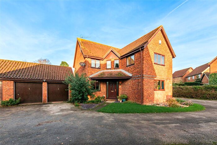 4 Bedroom Detached House For Sale In Aldrich Drive, Willen, Milton Keynes, Buckinghamshire, MK15