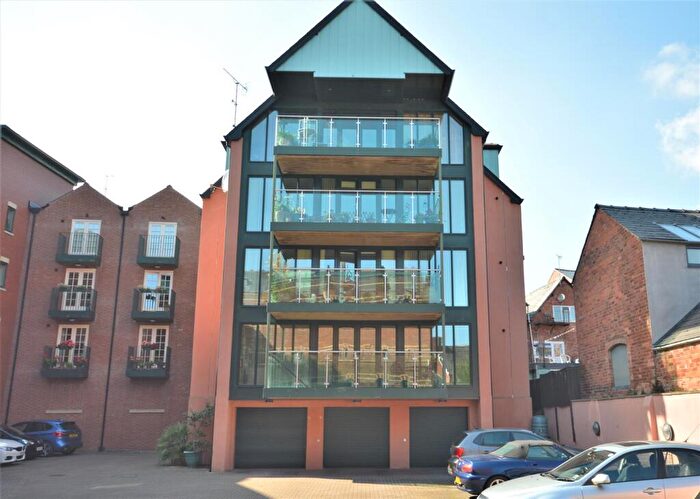 2 Bedroom Apartment For Sale In Apartment With Cathedral Views, Riverview Court, Hereford, HR4