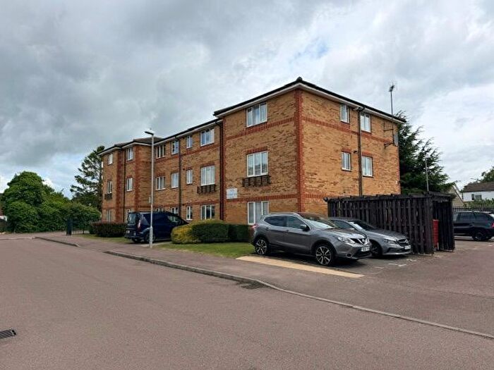 2 Bedroom Flat To Rent In Orchid Close, Luton, LU3