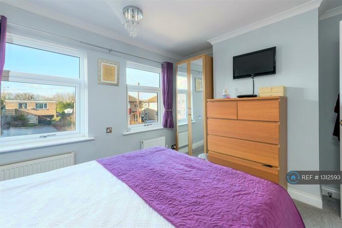 3 Bedroom Semi-Detached House To Rent In Lincoln Road, Peterborough, PE4