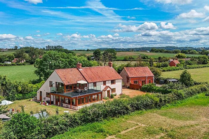 6 Bedroom Farmhouse For Sale In Stoke St. Gregory, Taunton, TA3