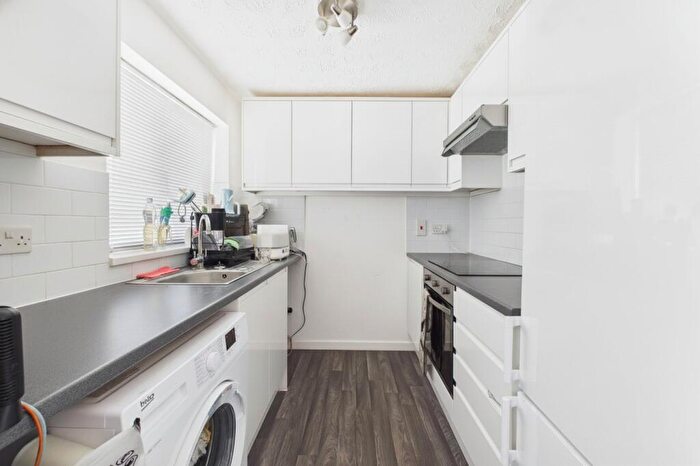 1 Bedroom Terraced House To Rent In Colmworth Close, Lower Earley, Reading, RG6