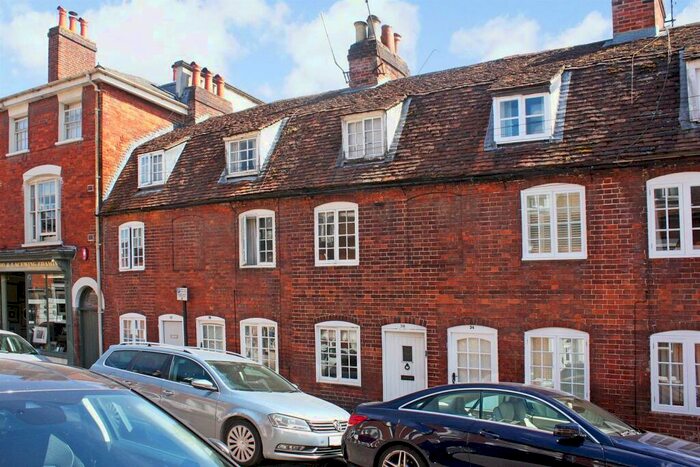 2 Bedroom Terraced House To Rent In Salisbury - Trinity Street, SP1