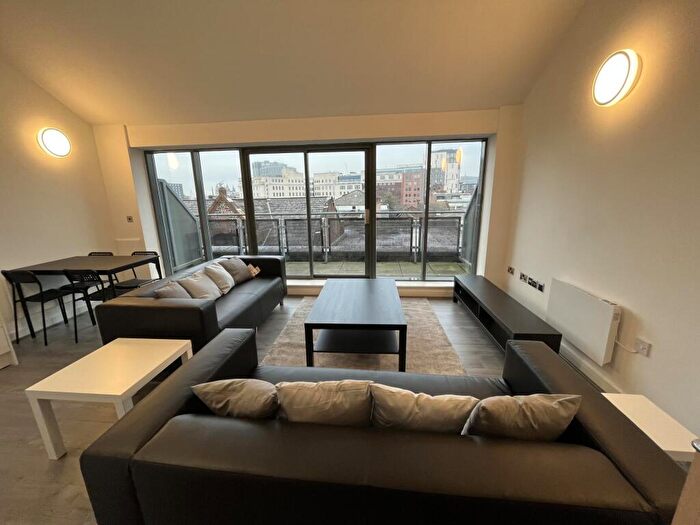 3 Bedroom Flat To Rent In Concert Street, Liverpool, L1