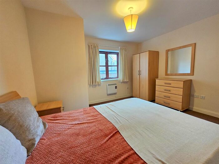 2 Bedroom Flat To Rent In Flat, Burgundy Walk, Forehill, Ely, CB7