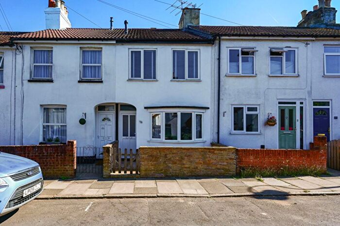2 Bedroom Terraced House For Sale In Lysons Road, Aldershot, GU11