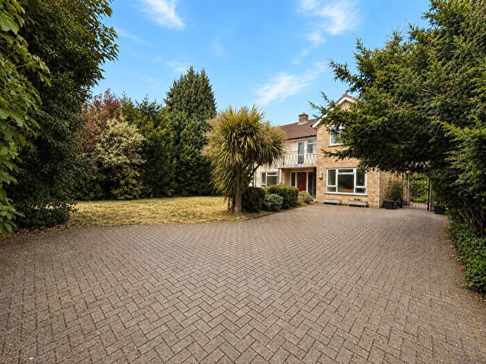 4 Bedroom Detached House For Sale In Swallowcliffe Gardens, Yeovil, BA20