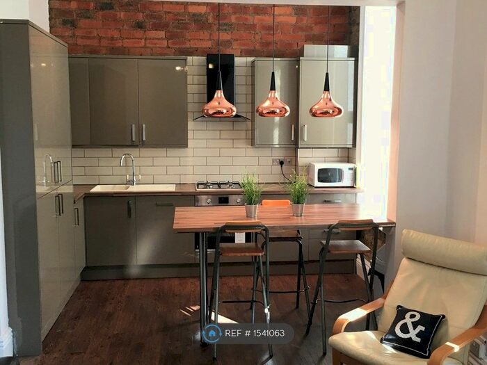 6 Bedroom Flat To Rent In Newbould Lane, Sheffield, S10