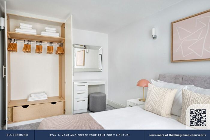 1 Bedroom Flat To Rent In Soho, London, W1D