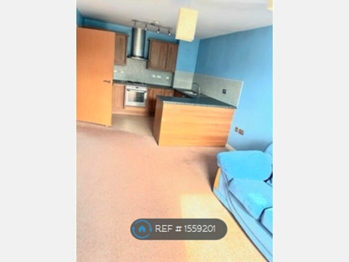 2 Bedroom Flat To Rent In Romana Square, Timperley, WA14