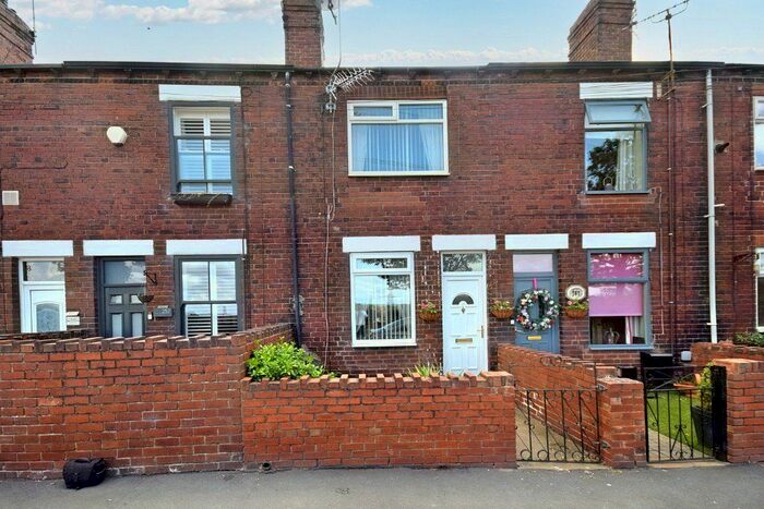 2 Bedroom Terraced House For Sale In Wakefield Road, Normanton, West Yorkshire, WF6