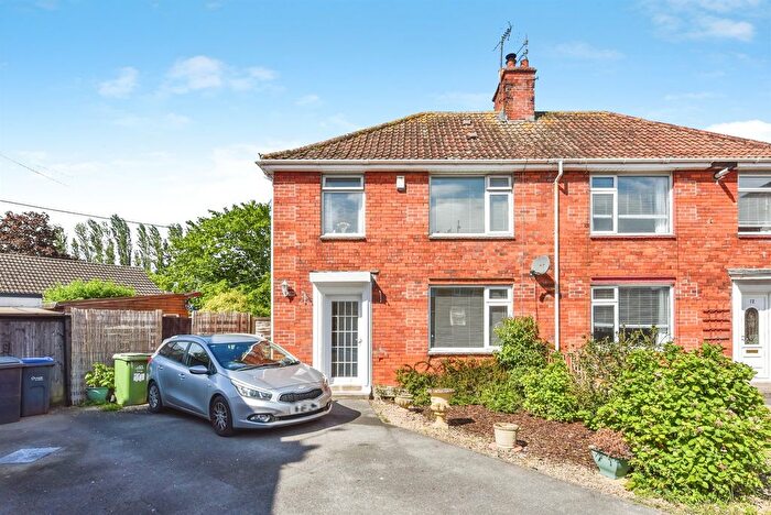 3 Bedroom Semi-Detached House For Sale In Wynsome Street, Southwick, Trowbridge, BA14