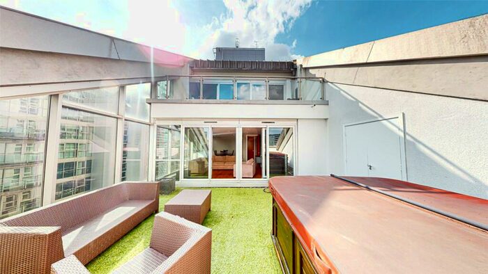 2 Bedroom Apartment To Rent In The Edge, Clowes Street, Salford, M3