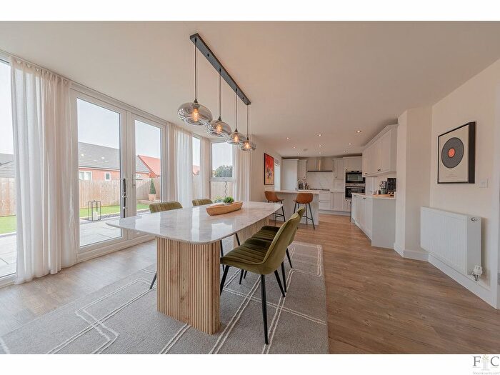 4 Bedroom Detached House For Sale In Oat Close, Market Harborough, LE16