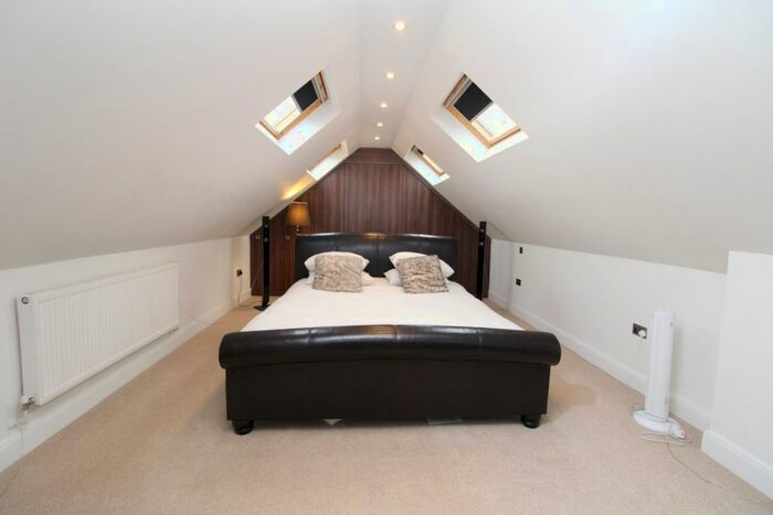 3 Bedroom Detached House To Rent In Grosvenor Road, West Wickham, BR4