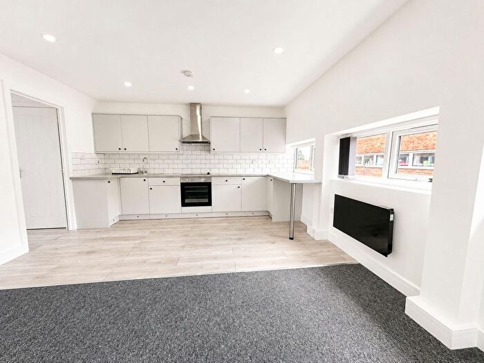 1 Bedroom Flat To Rent In Cradley Heath, B64