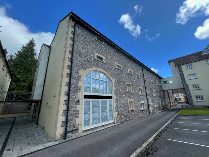 4 Bedroom Flat To Rent In Old Brewery Place, Oakhill, Nr Radstock, BA3