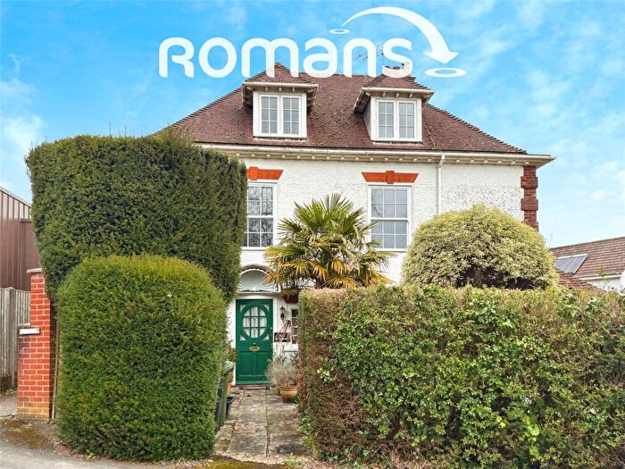 2 Bedroom Flat To Rent In St. Nicholas, Mead Road, Winchester, SO23