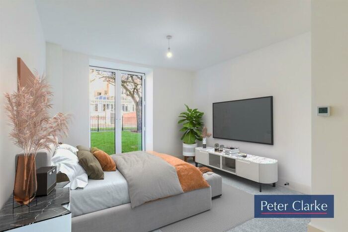 1 Bedroom Apartment For Sale In Brandon Place, Brandon Parade, Leamington Spa, CV32
