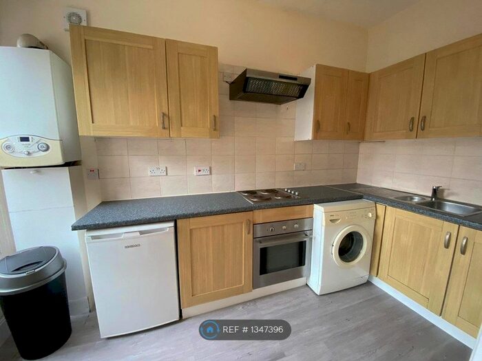 1 Bedroom Flat To Rent In Gubyon Avenue, London, SE24