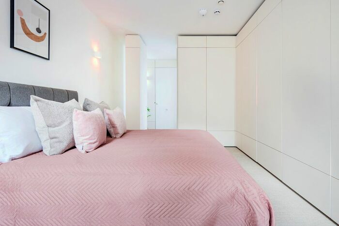 Studio To Rent In 15-21 Staines Road, Hounslow TW3