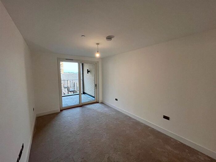 1 Bedroom Property To Rent In Sanday Drive, Colindale, London, NW9