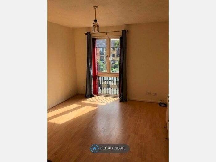 1 Bedroom Flat To Rent In Longacre Road, Ashford, TN23