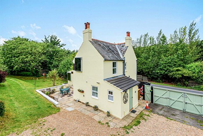 3 Bedroom Detached House For Sale In Hawkinge, Nr Folkestone East Kent, CT18