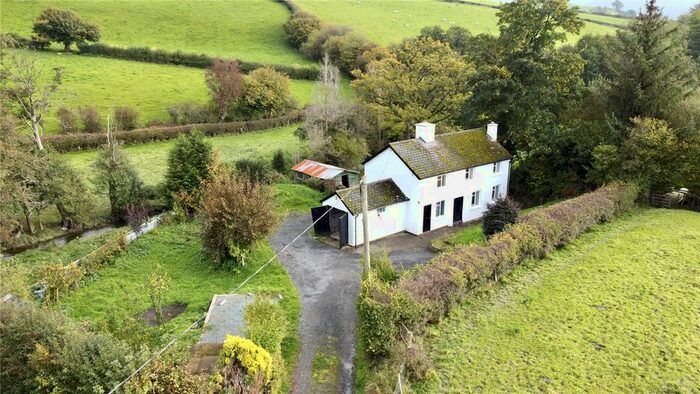 3 Bedroom Cottage For Sale In Oakley Park, Llanidloes, Powys, SY18