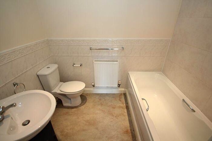 2 Bedroom Apartment To Rent In Canberra Way, Buersil, Rochdale, OL11