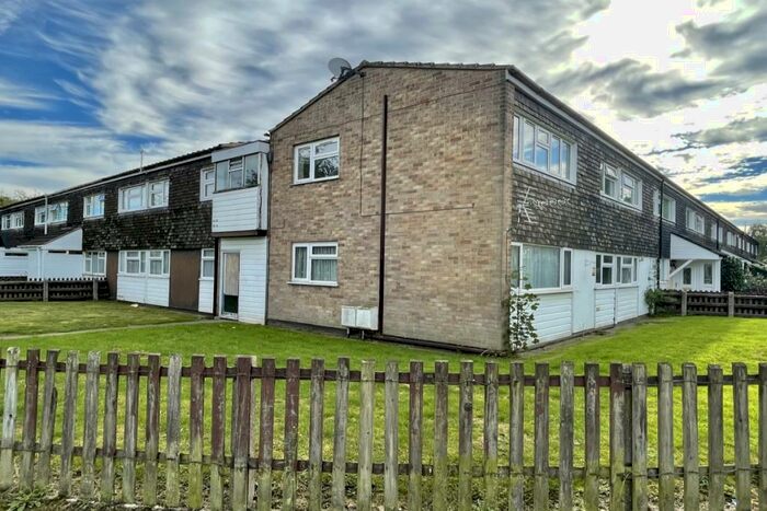 2 Bedroom Flat To Rent In Peace Walk, Chelmsley Wood, Birmingham, B37