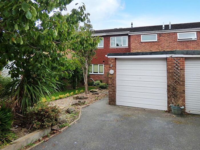 3 Bedroom Terraced House To Rent In Manor Road, East Preston, BN16