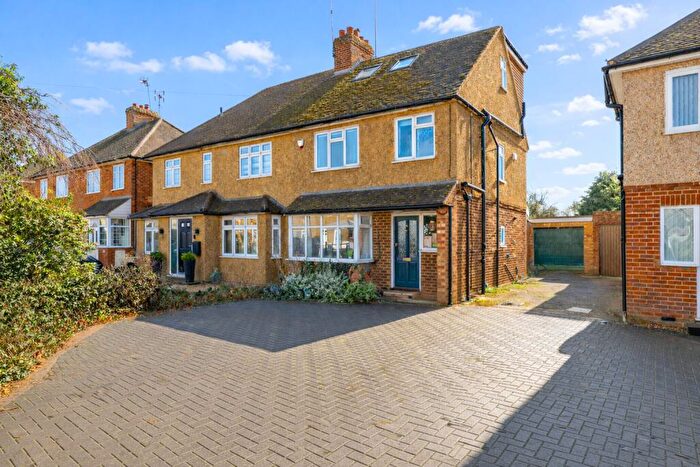 4 Bedroom Semi-Detached House For Sale In Tollgate Road, Colney Heath, St. Albans, Hertfordshire, AL4