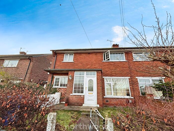 3 Bedroom Semi Detached House To Rent In Highbury Avenue, Cantley, Doncaster, DN4
