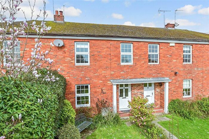 3 Bedroom Terraced House For Sale In Roethorne Gardens, Tenterden, Kent, TN30