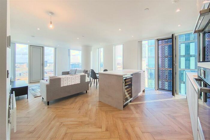 2 Bedroom Apartment To Rent In Elizabeth Tower, M15