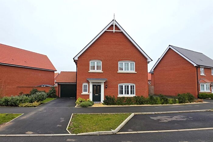4 Bedroom Detached House For Sale In Dovehouse Field, Cressing, Braintree, CM77